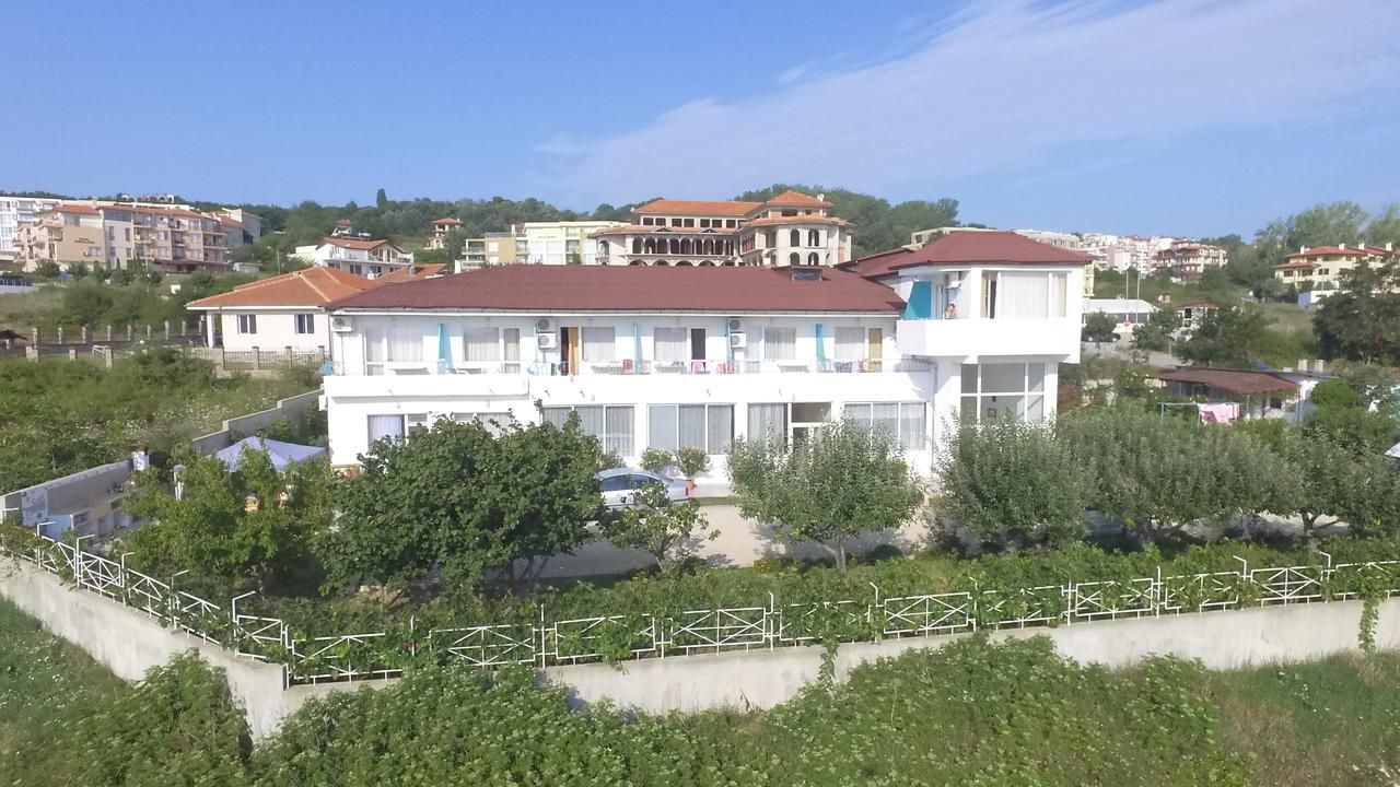 Sani Family Hotel Byala  Bagian luar foto